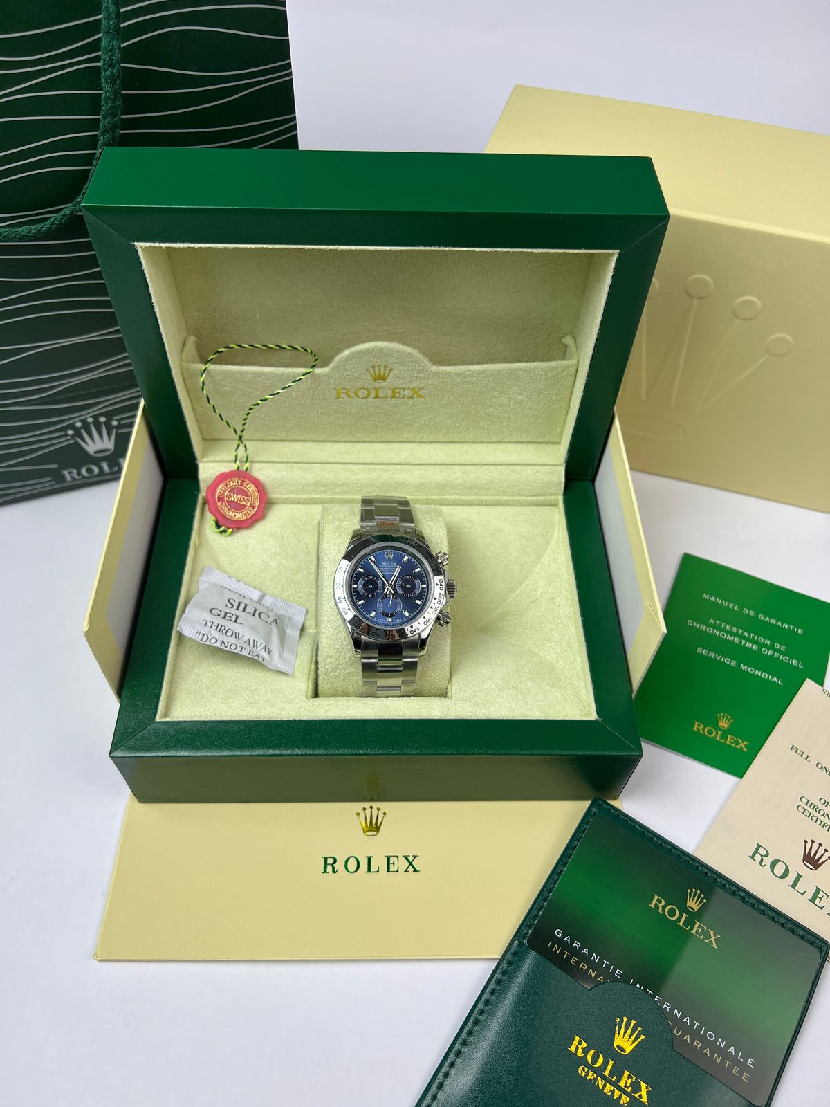 Rolex Cosmograph Daytona Blue - L’Alliance Parfaite entre Sportivité et Élégance