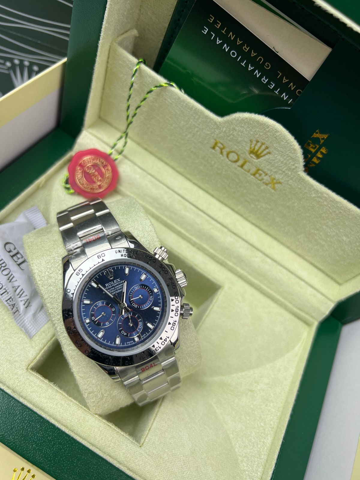 Rolex Cosmograph Daytona Blue - L’Alliance Parfaite entre Sportivité et Élégance