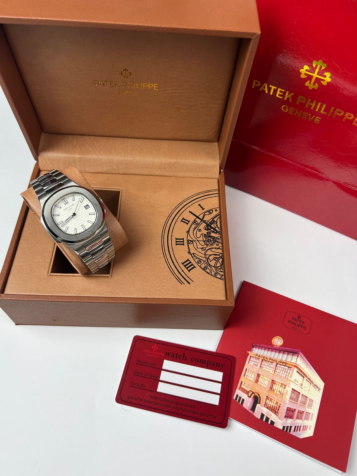 Patek Philippe Nautilus cadran blanc livraison rapide Maroc