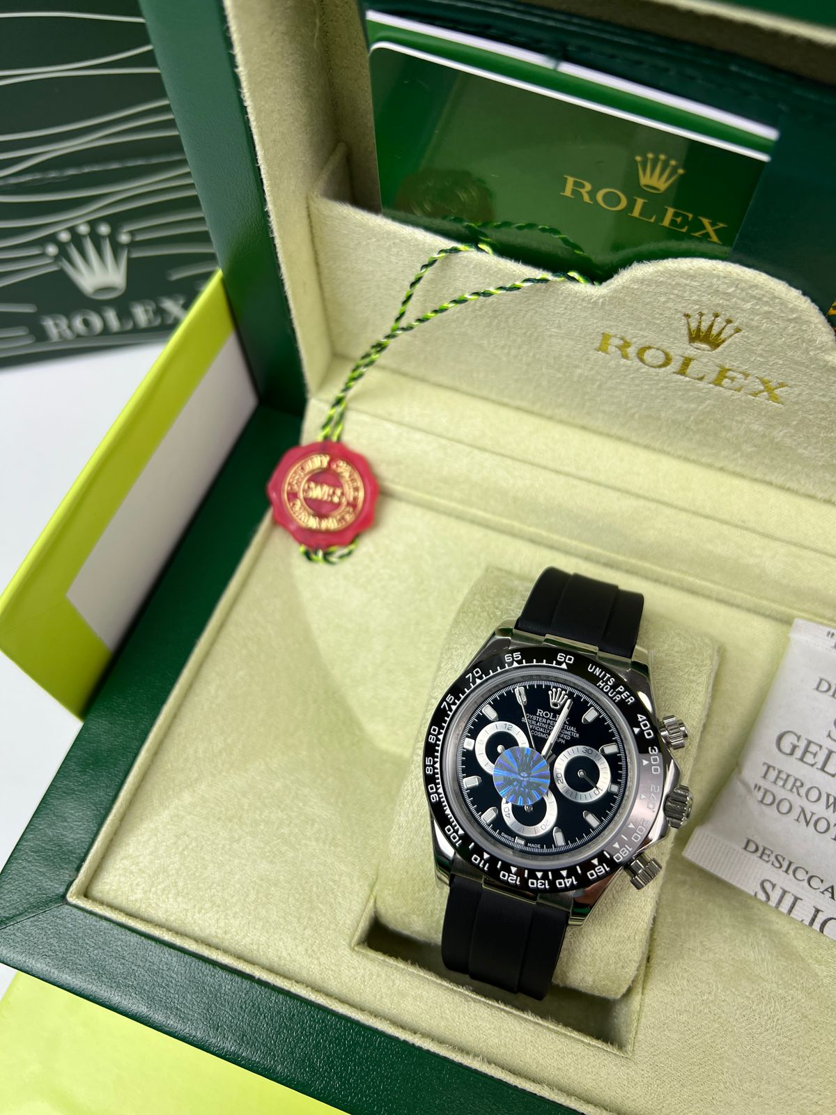 Rolex Cosmograph Daytona Oysterflex Noir - L'Essence du Chronographe de Course