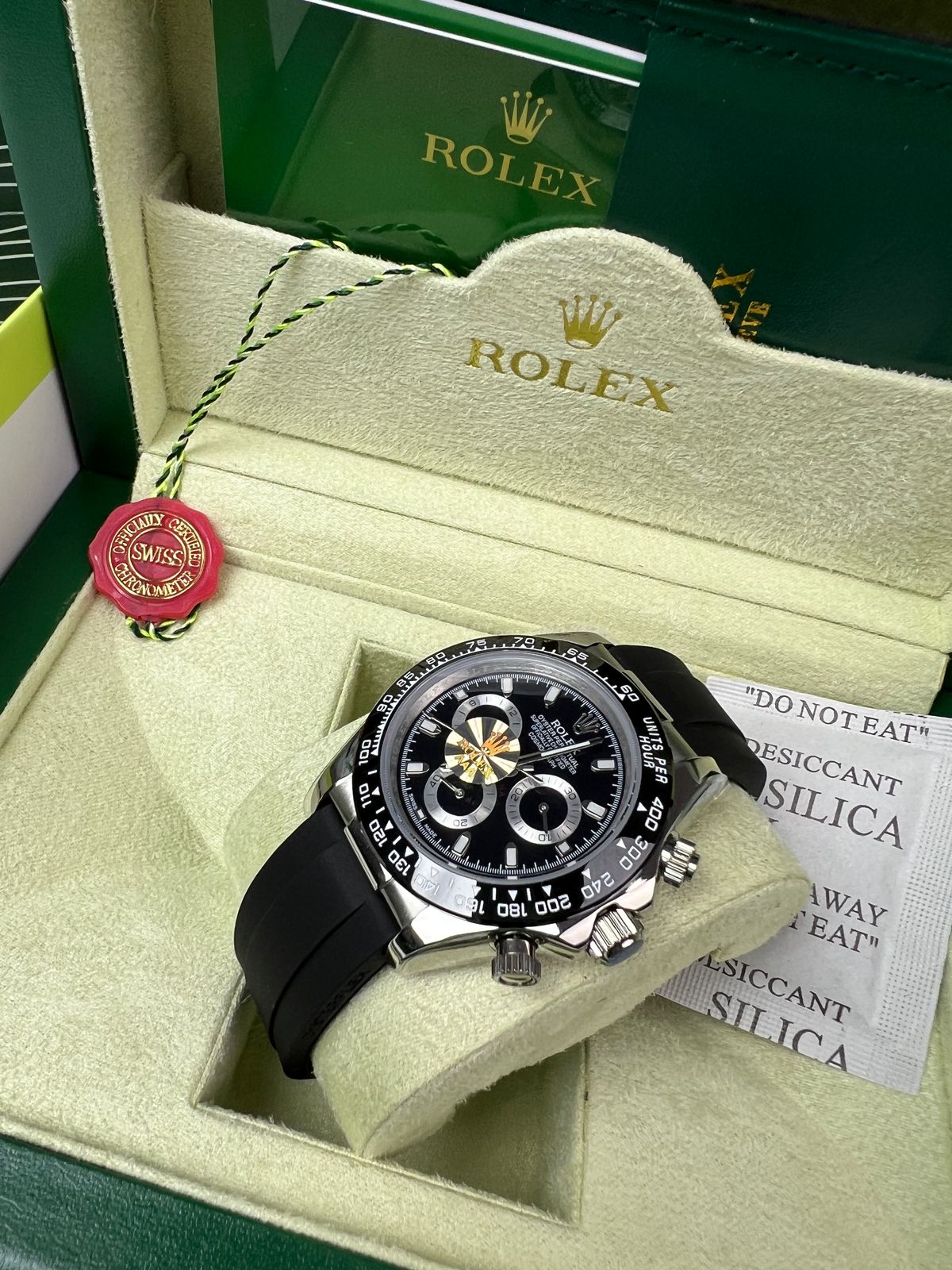 Rolex Cosmograph Daytona Oysterflex Noir - L'Essence du Chronographe de Course