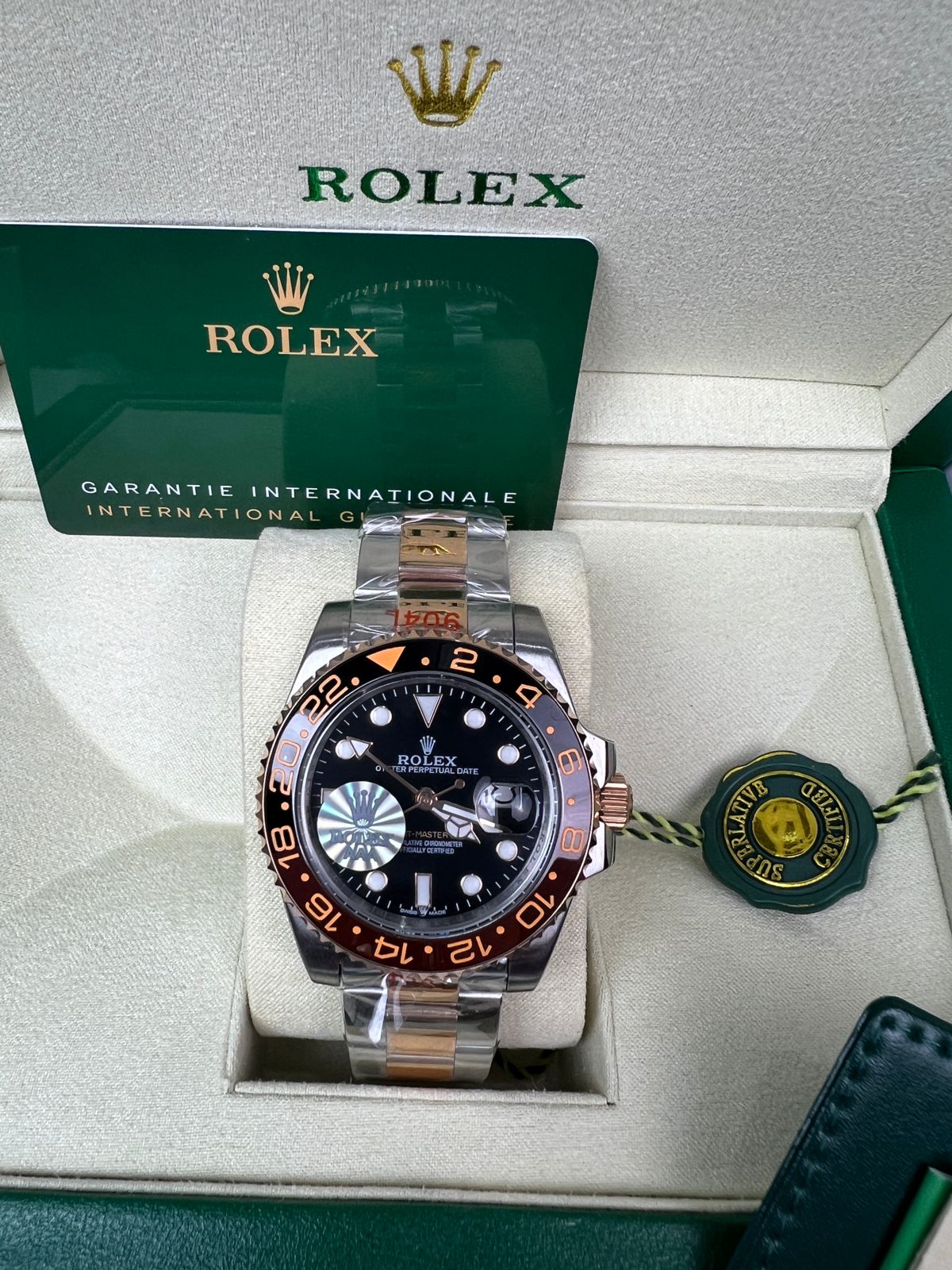 Rolex GMT-Master II “Root Beer” acier & or Everose – L’Élégance Cosmopolite