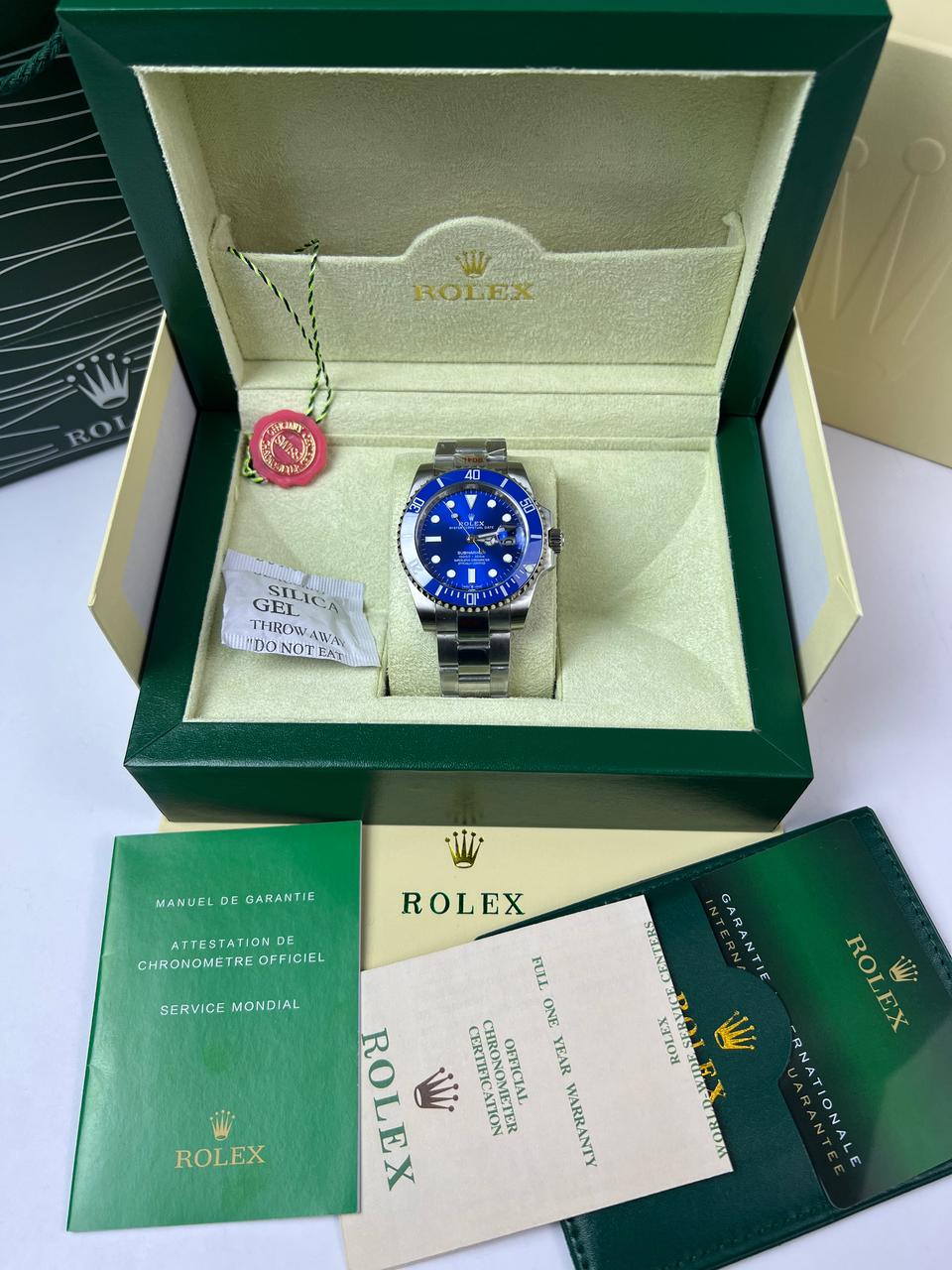 Montre Rolex Submariner Date bicolore or acier livraison rapide