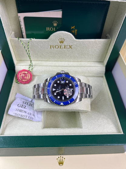 Rolex Submariner Date "Smurf"/ bleue en céramique Cerachrom