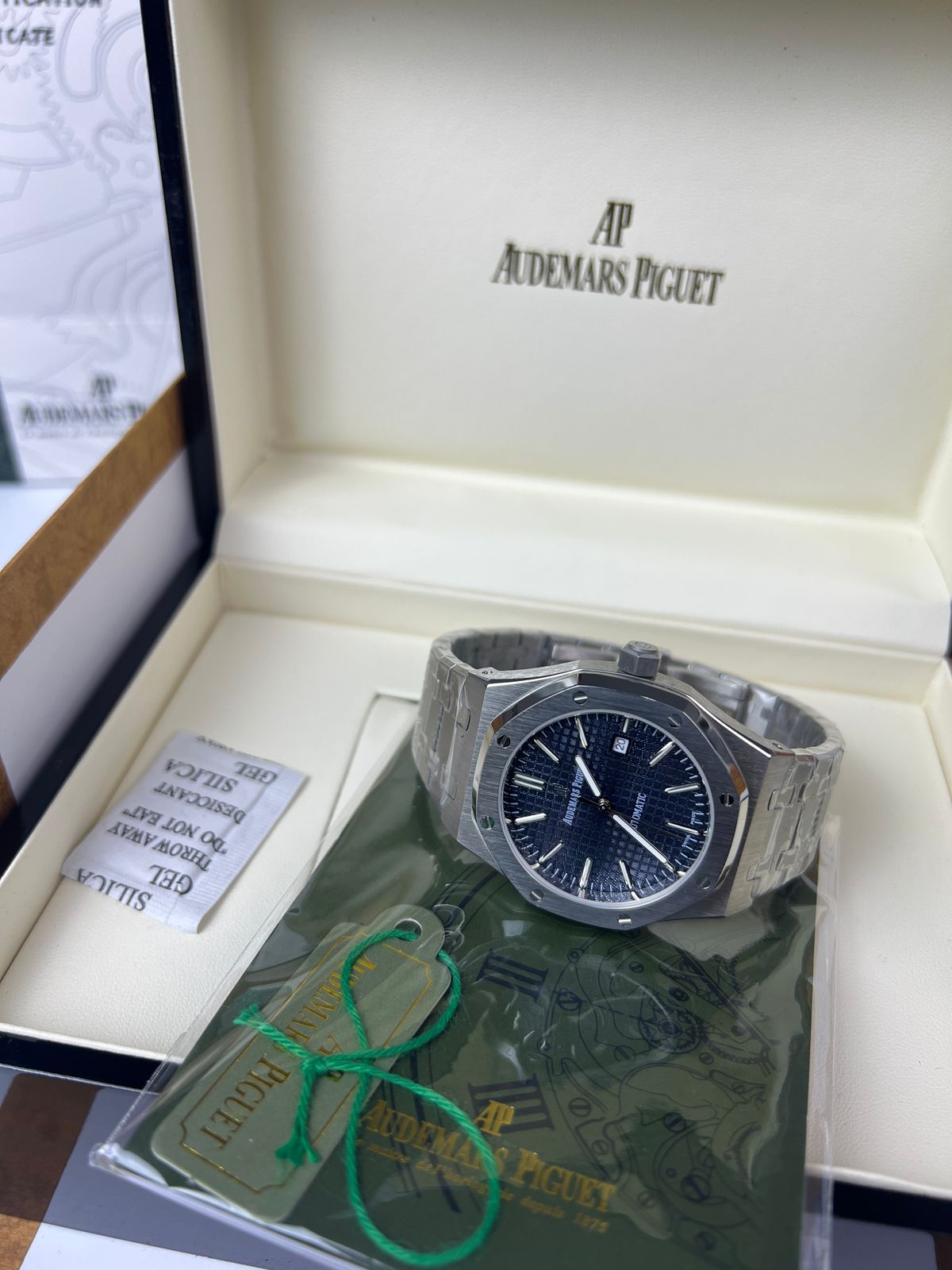 AP Royal Oak cadran bleu livraison rapide Maroc