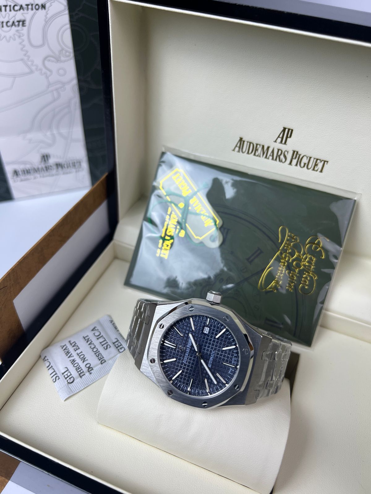 AP Royal Oak cadran bleu livraison rapide Maroc
