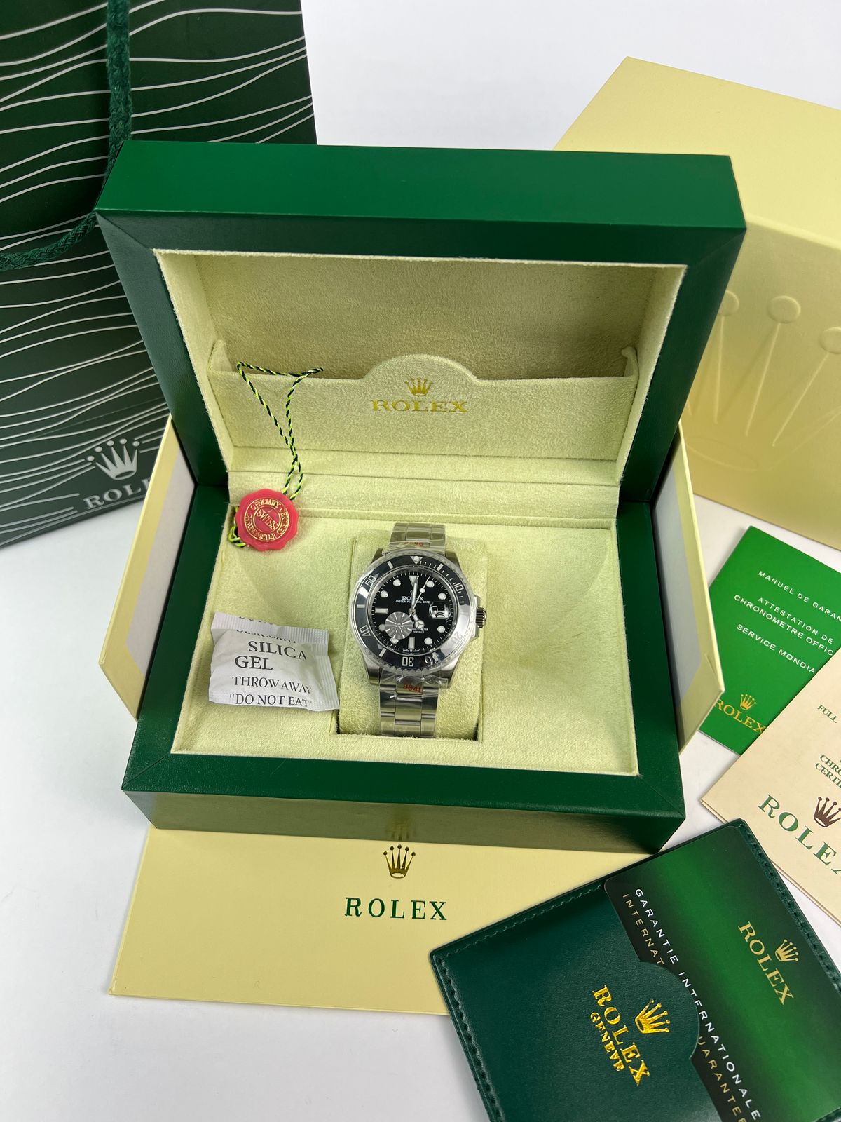 Rolex Submariner Date – lunette cerachrom noire