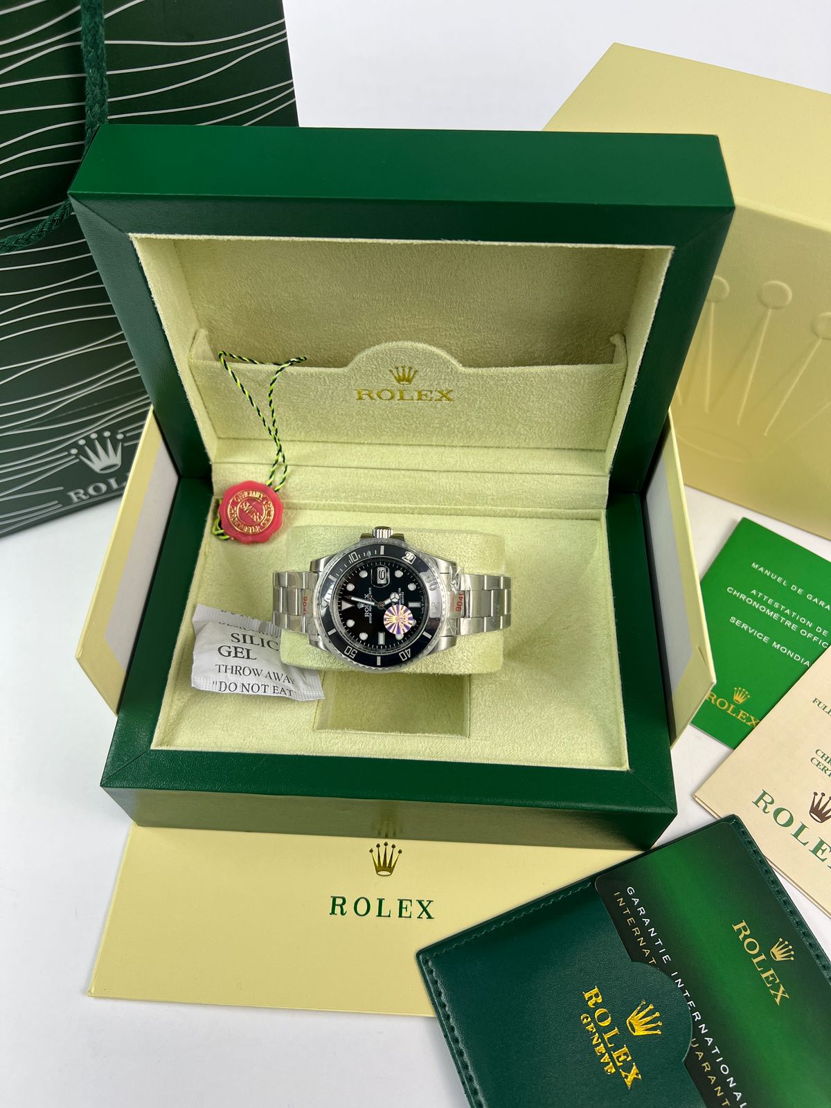 Rolex Submariner Date – lunette cerachrom noire