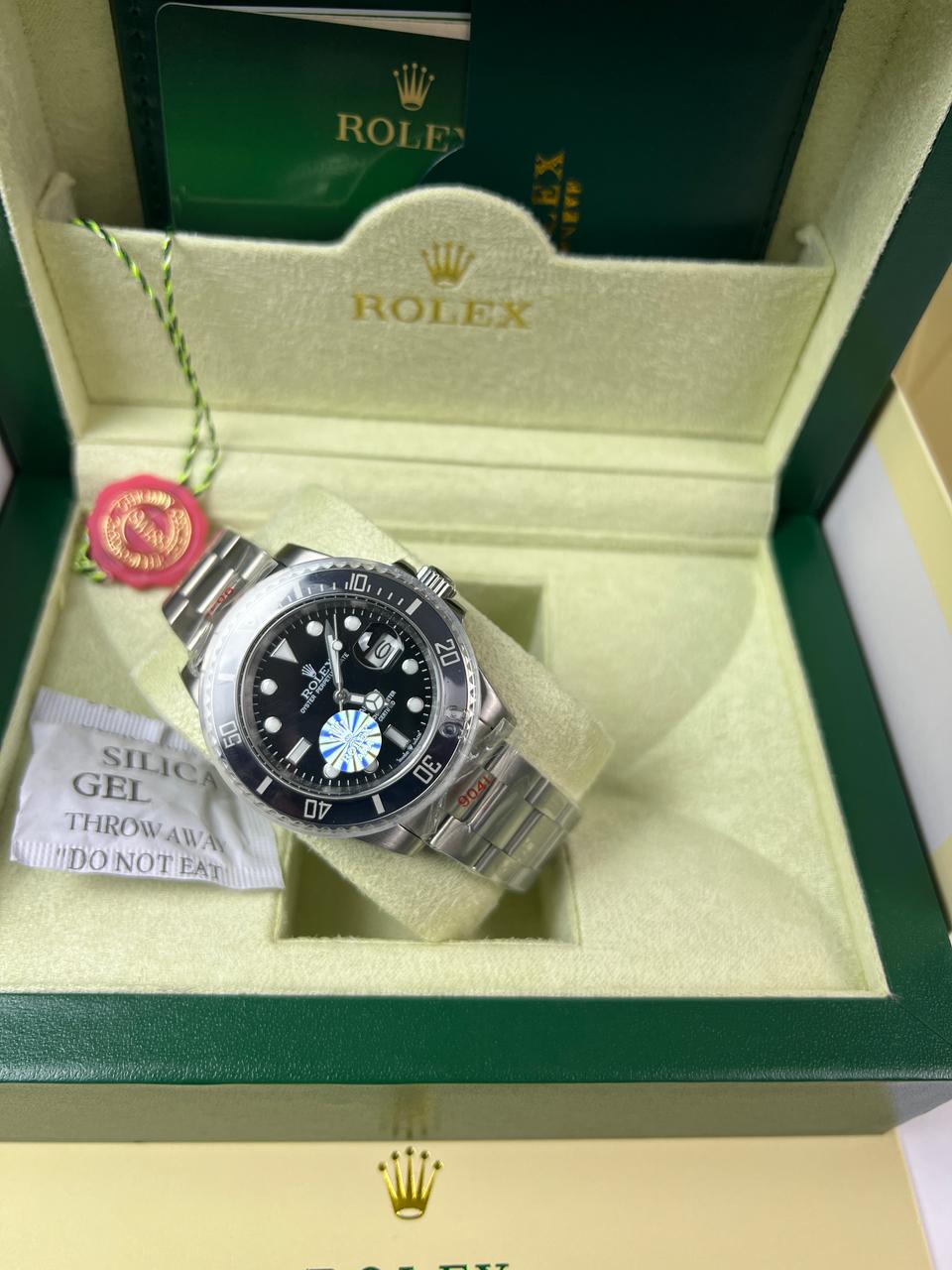 Rolex Submariner Date – lunette cerachrom noire