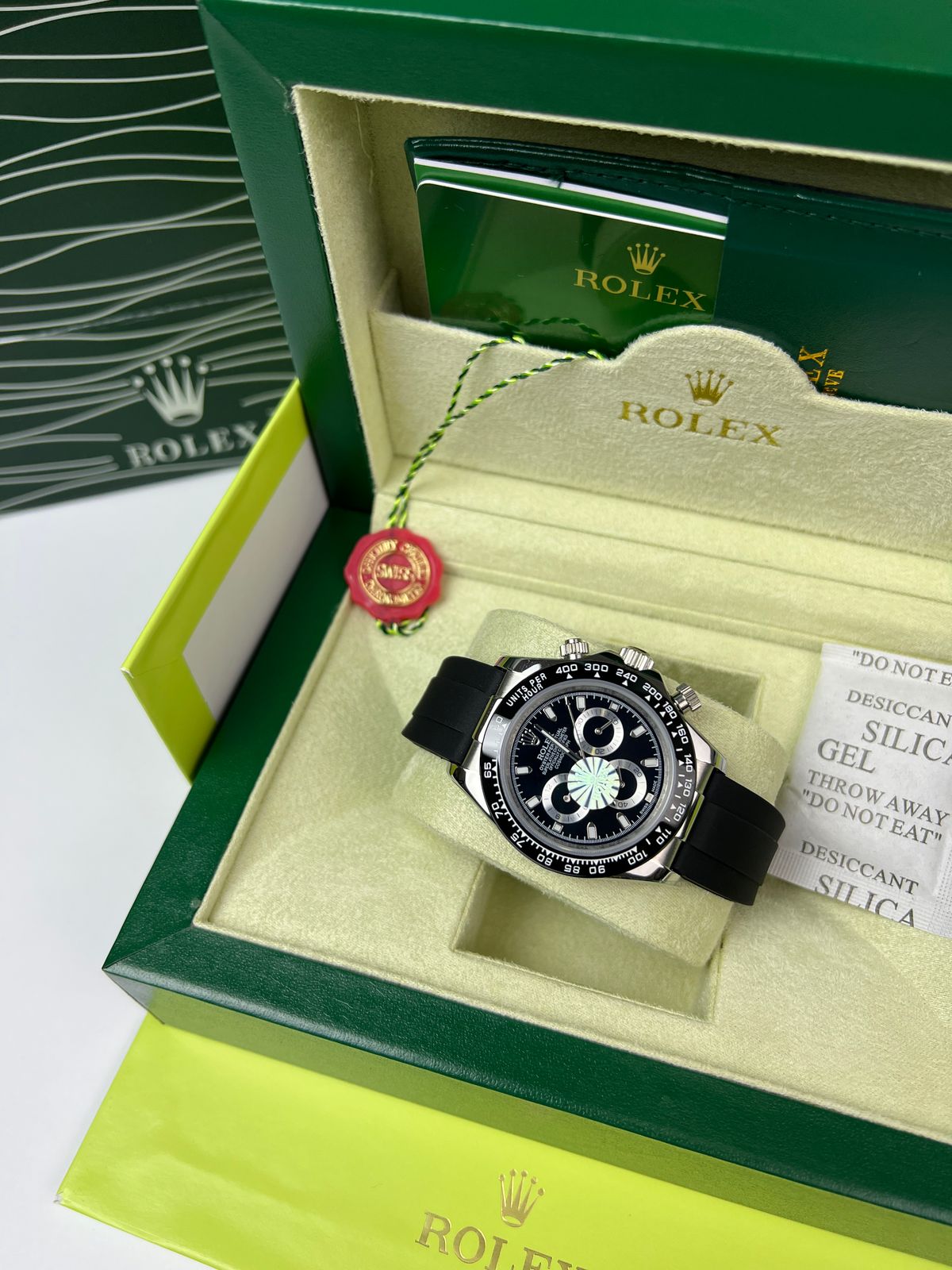 Rolex Cosmograph Daytona Oysterflex Noir - L'Essence du Chronographe de Course