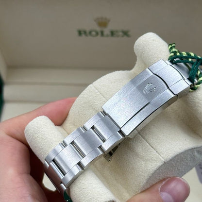 Rolex Oyster Perpetual cadran rose livraison rapide Maroc